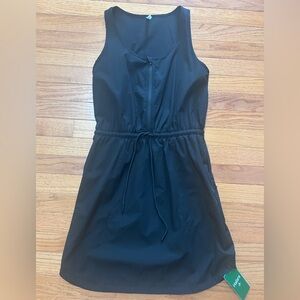 Halara Dress Size XS  Black Sleeveless Water Repellent Pockets Athletic Wear NWT